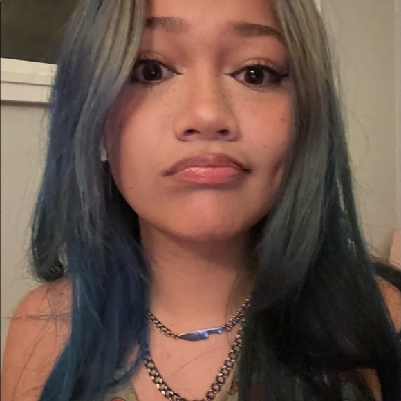 Meet your Posher, Saige - Picture 2 of 3